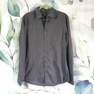 H&M | Easy Iron Lightweight Button-up in Gray sz M
